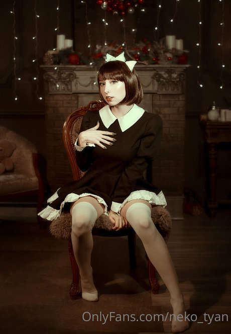 Loli Molly erotic pornstar images