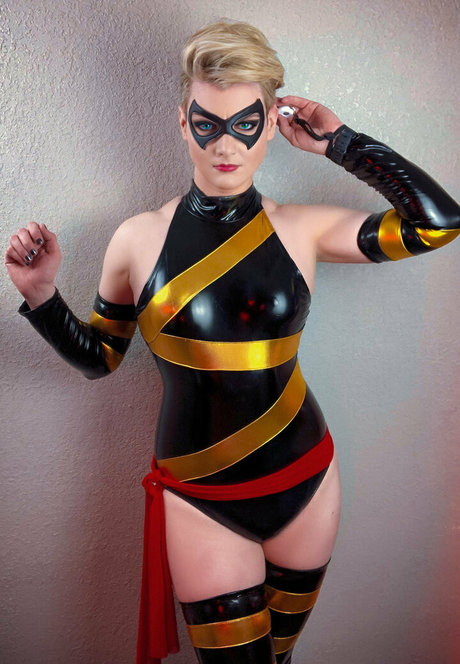 AlsoAshley art model photos