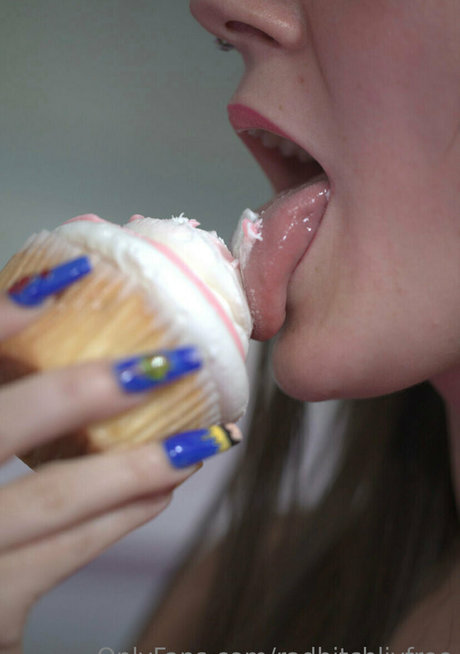 radbitchlivfree star hd gallery