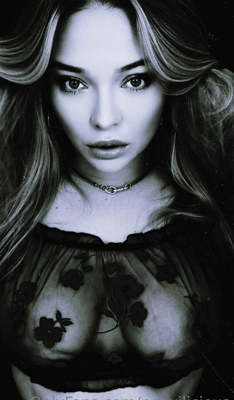 neevilicious sexy pornstar picture