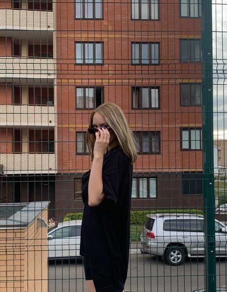 Diana Volynets model top photos