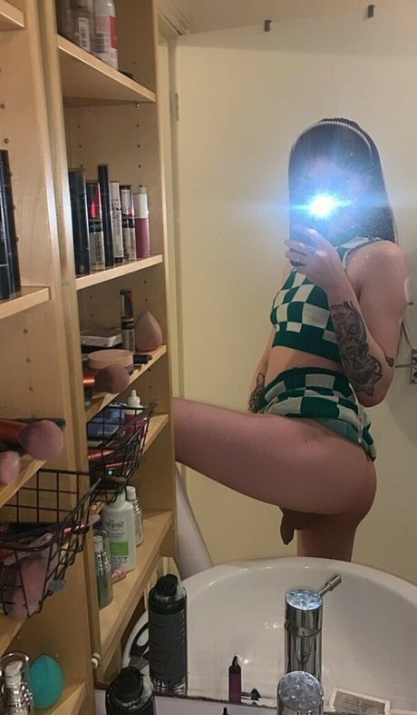 cutelily00 star naked pic