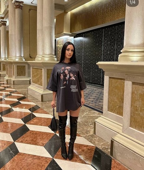 Theariazul pornstar art picture