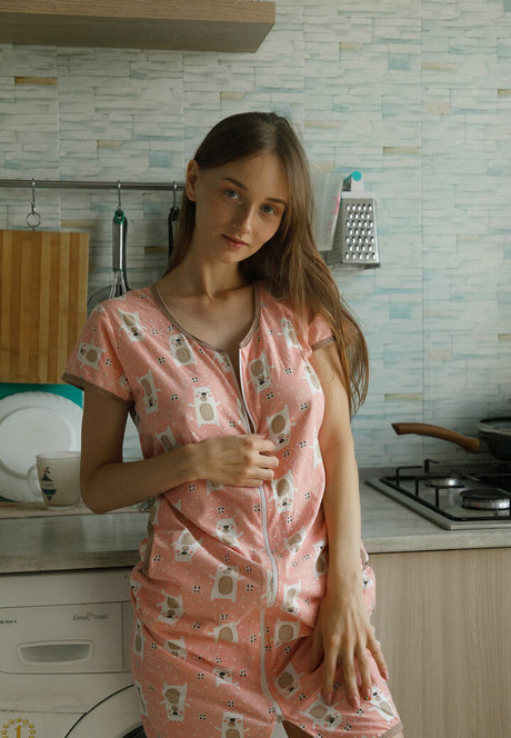 Claudia Veneza top actress img