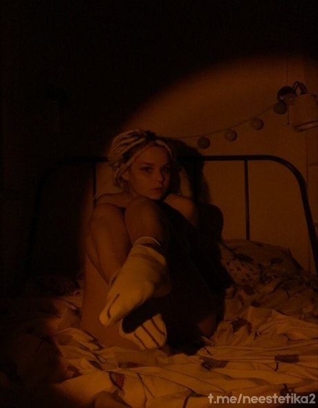 Lenny Bright hot pornstar img