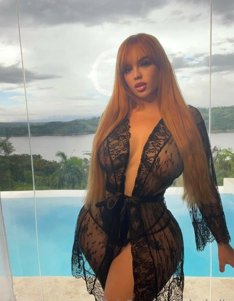 elyybella model hot pictures