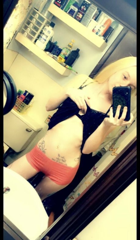 petitepixie69 pornstar xxx pic