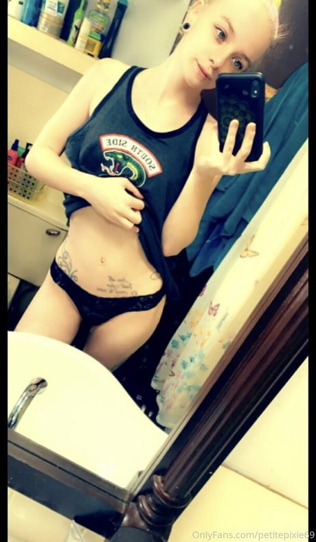 petitepixie69 model pornographic photos