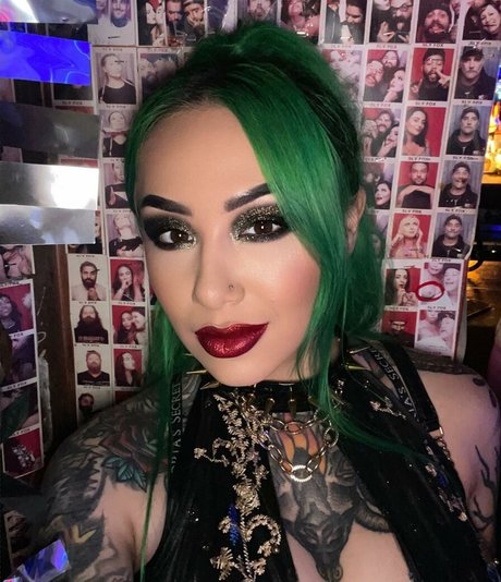 WWE Shotzi naked model gallery