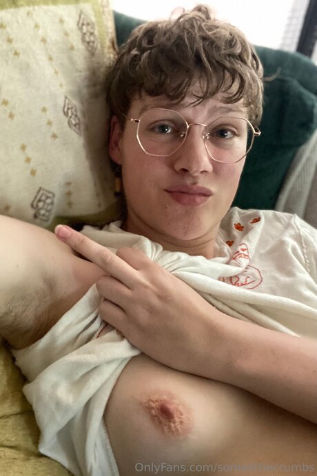 somelittlecrumbs sexy model image