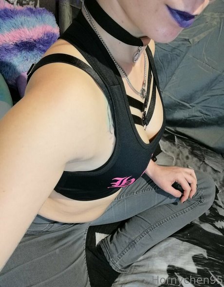 hornychen95 naked actress gallery