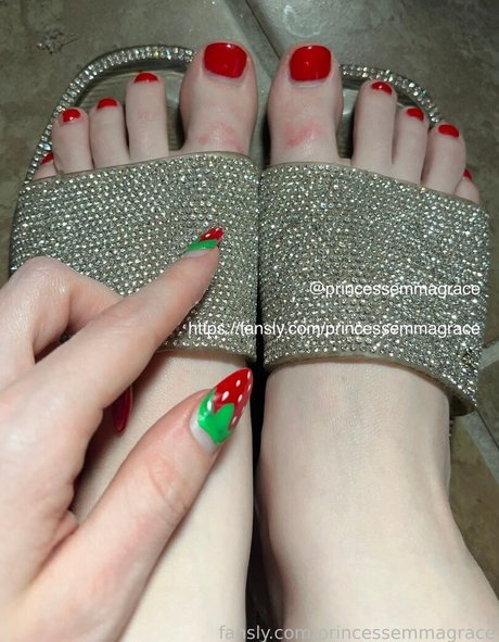 Emma Murabito model nude image