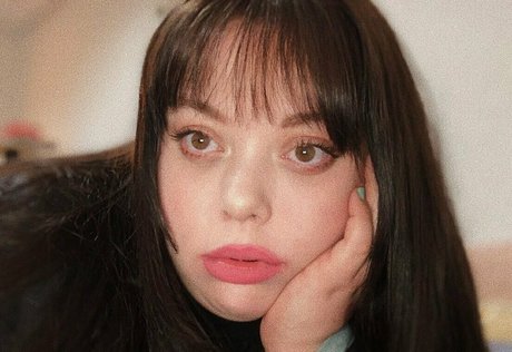 queenmaison star art picture