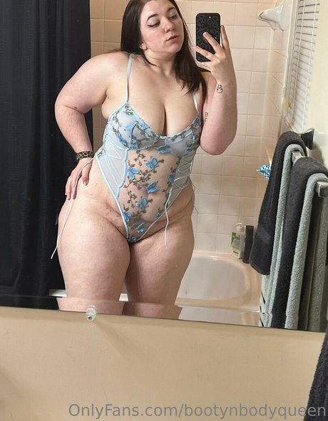 bootynbodyqueen pornographic actress img