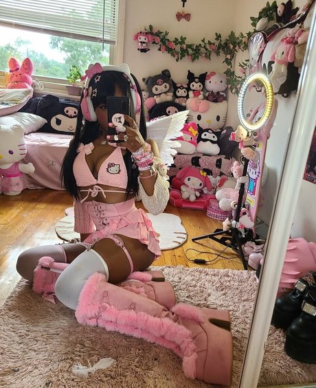 Lilrawrs xxx actress galleries