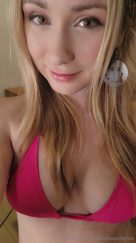 BellaAndersin sexy star picture