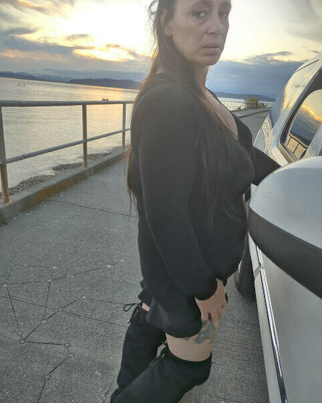 bbwbustydriver sexy model image