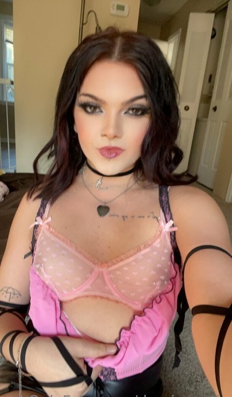 Demi Austin Looney model hot image