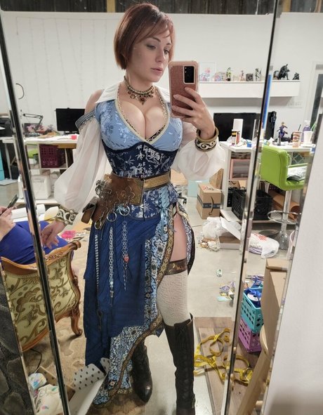 Jennifer Van Damsel art model pictures