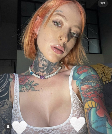 Kelly Medanie beautiful pornstar archive