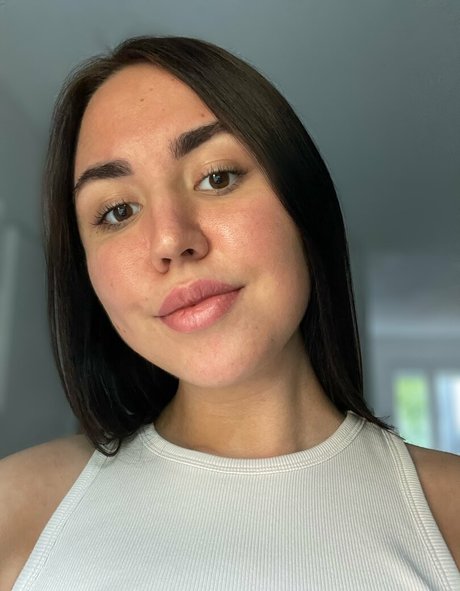 facedownassuup erotic star image