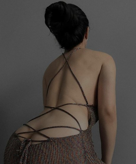 Cornel Kelios beautiful actress pic