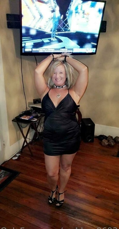 msbhvn9693 adult model image