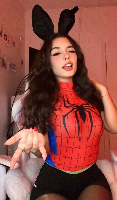 Alee Babe top pornstar pictures