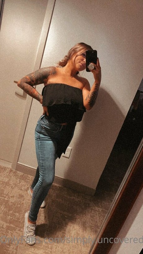 SimplyUncovered hd star img