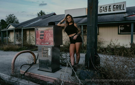 SimplyUncovered pornstar sexy gallery