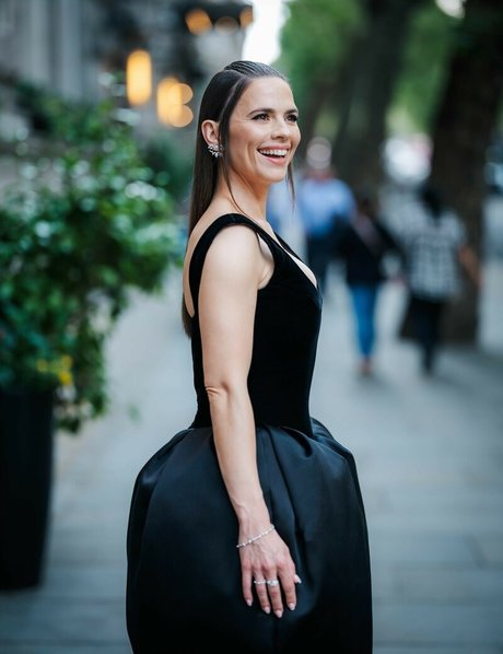 Hayley Atwell pornstar art galleries