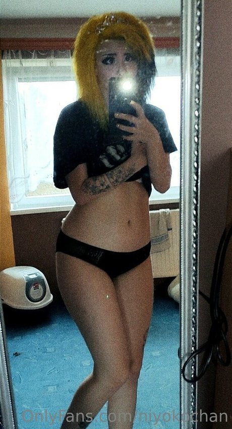 niyokochan nude actress gallery