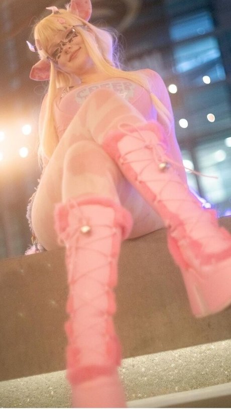 Succubus sushi model naked photo