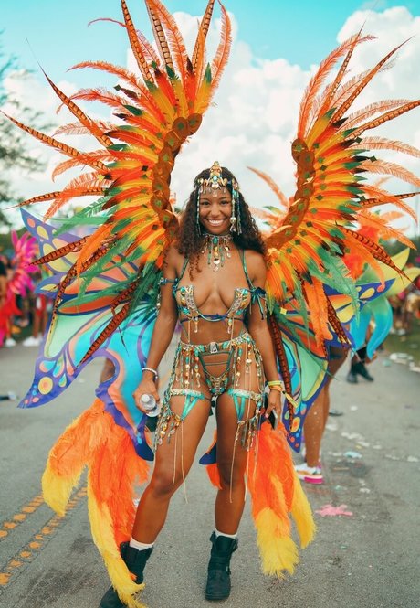 Mataya Sweeting exclusive star images