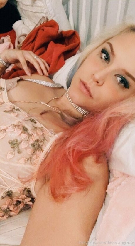 The Sarah Gracie free star galleries