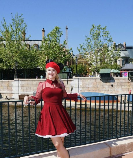 The Sarah Gracie beautiful star picture