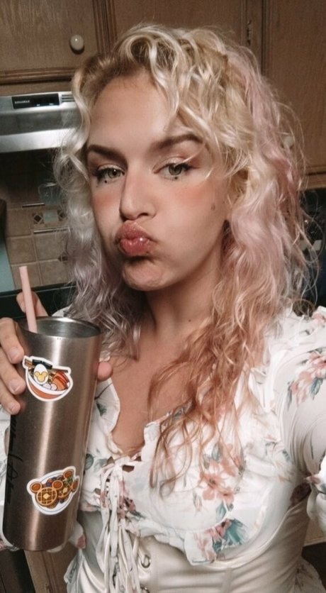 The Sarah Gracie sex pornstar images