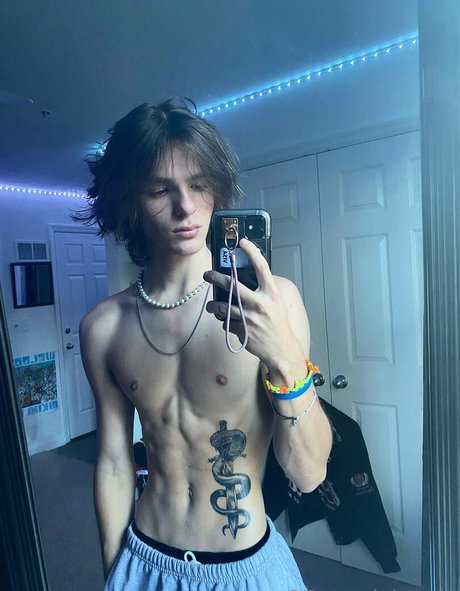 onlybonez model xxx pic