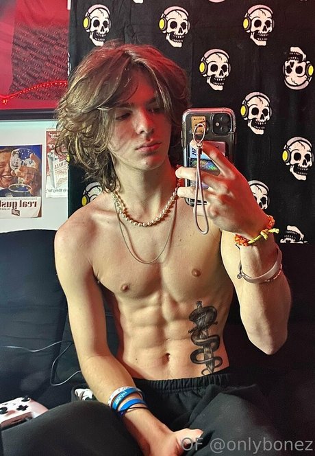 onlybonez pretty star img