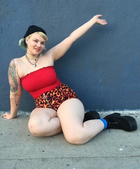 isabel hendrix xxx model picture