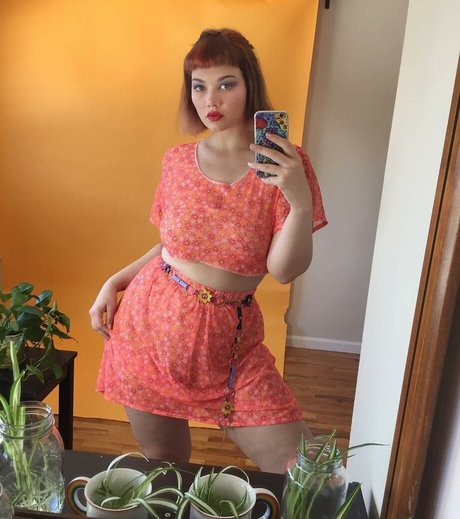 isabel hendrix model picture