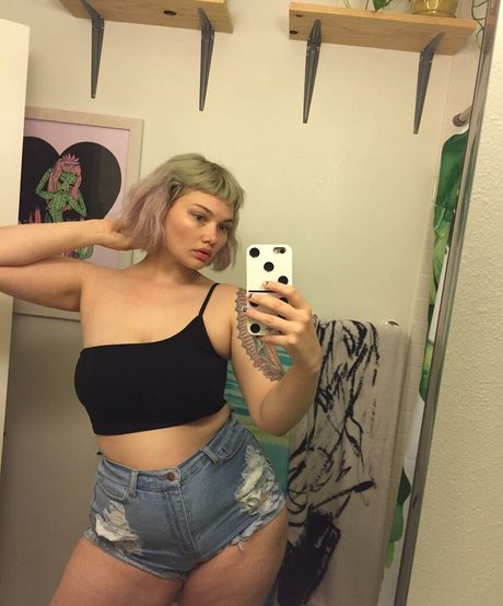 isabel hendrix hd actress img