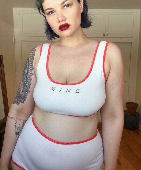 isabel hendrix top actress images