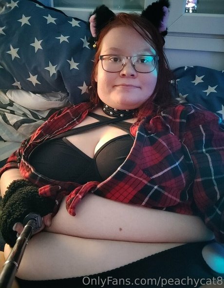 peachycat8 model nudes pic