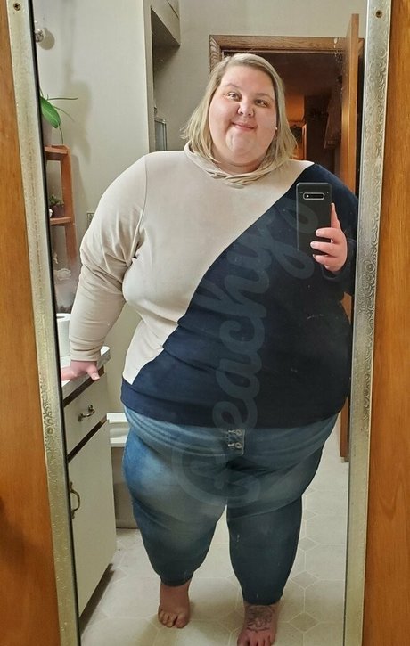 peachyg28 hd model gallery