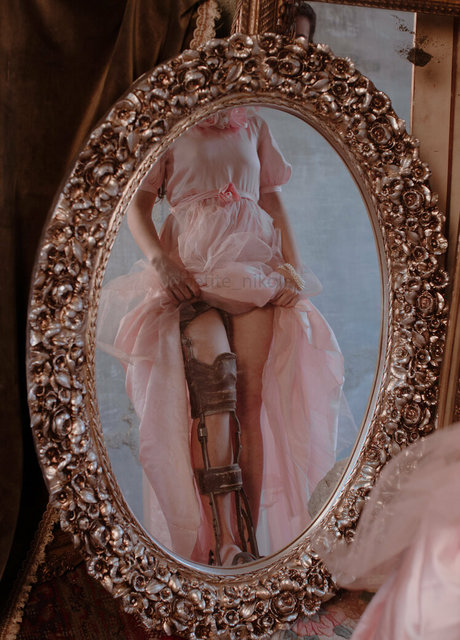 petitenikole nude pornstar photo