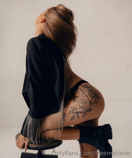 freemelanie pornstar naked image