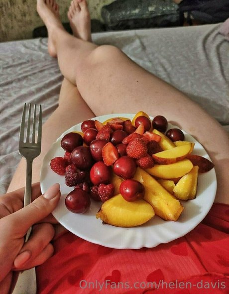 Helen Davis model exclusive image