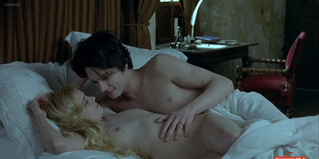 Roxane Mesquida xxx star galleries