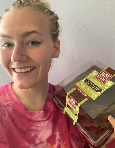 blondefeedee star free picture